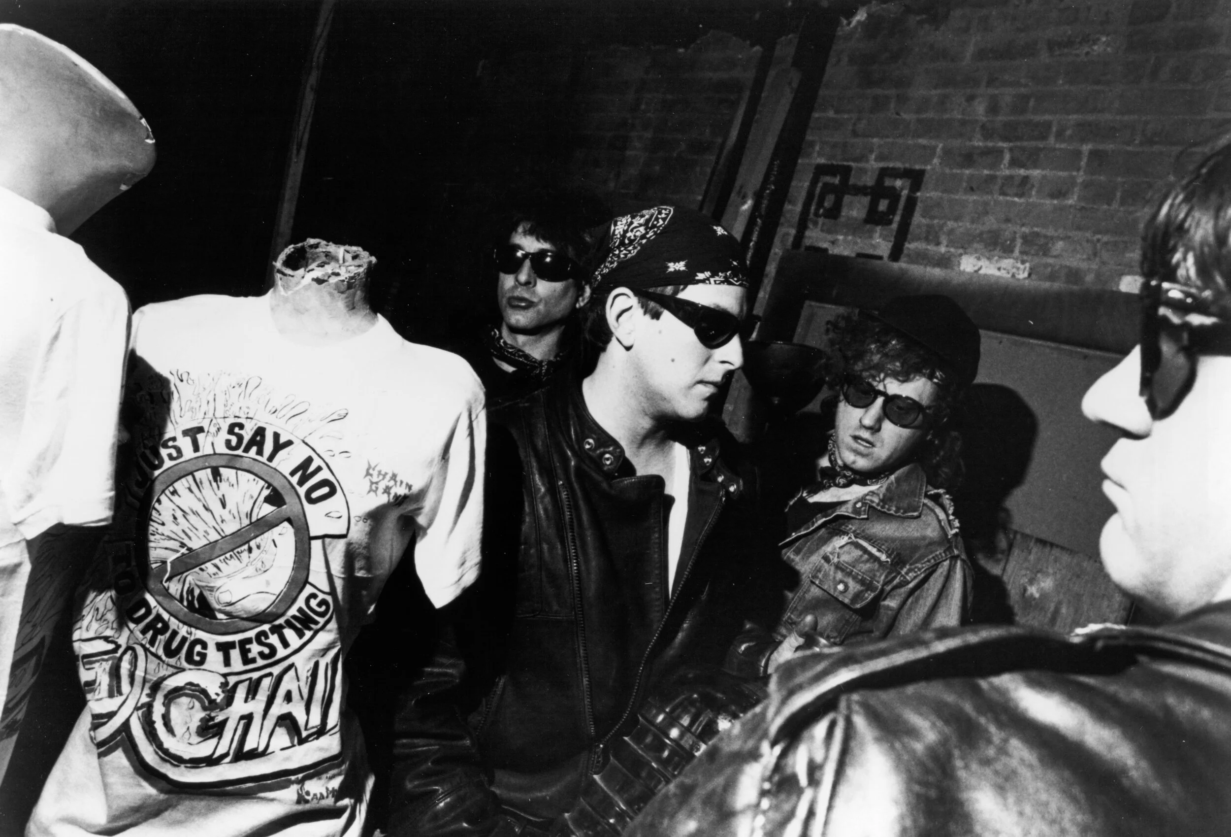 Chain Gang — Twin/Tone Records